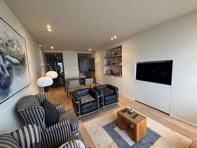 Modern Two-Bedroom Apartment With Breathtaking Views And Two Charming Terraces T39 Ostenda